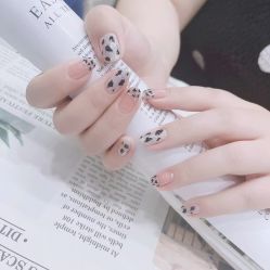 -七彩虹美甲美睫 半永久