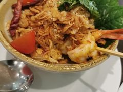 -Chom Cafe and Restaurant