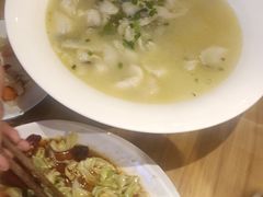 -严记小天府酸菜鱼(西四路店)