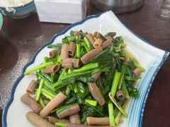 韭菜炒海肠-87号烧烤海鲜·大排档(金沙滩店)