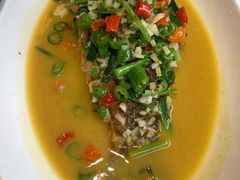 青椒煎鲫鱼-小芙蓉湘菜馆(易生活购物公园店)