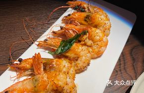 Garlic Chili Pan-Seared Shrimp with Basil