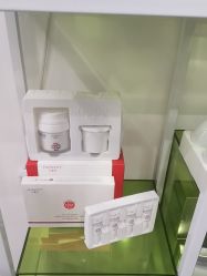 -凡碧诗毛孔清洁收细