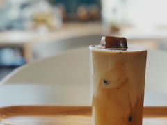 黑砖拿铁-dotcom coffee古点咖啡(致真大厦店)