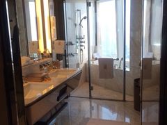 iphone_upload_pic-上海浦东丽思卡尔顿酒店