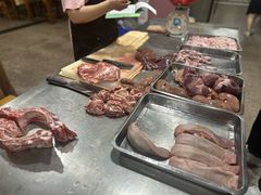 -标记美食新鲜猪杂(兴南大道店)