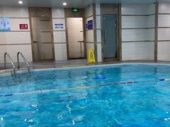 -小海豚国际游泳培训中心(浦东源深体育中心店)