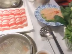 -泓炙颐凤鲜海鲜火锅料理(桐乡店)