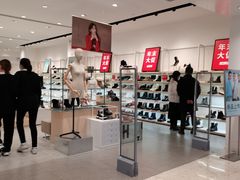 -hotwind热风(世纪东方广场店)