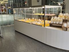 面包甜点陈列柜-麦山伴茶(中骏世界城店)