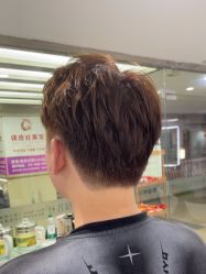 -镁连社·美联社