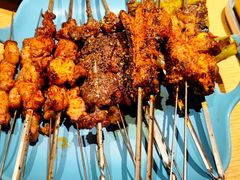 -街角等你.大连海鲜烧烤.经典铁板海鲜串(西安路店)