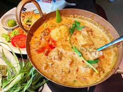 -大头虾越式风味餐厅(光明广场店)