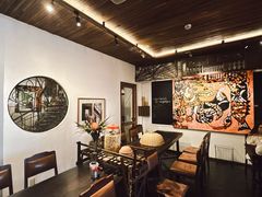 -Cuc Gach Quan Restaurant