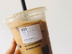 冲绳黑糖拿铁-瑞幸咖啡(杭州绿地中央店)