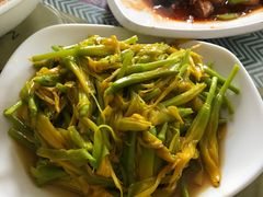 -天天向上素食餐厅(五台山店)