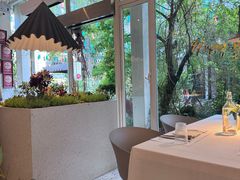 -春树下·树屋花房西餐厅(罍街AS1980店)