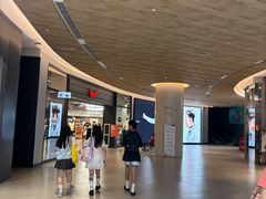 -东荟城名店仓