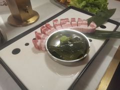 山蒜叶厚猪五花-老板娘的烤肉店(港湾广场店)