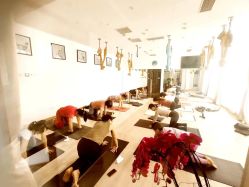 -一伽瑜伽·普拉提