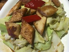 包包菜炒馕-纳瓦新疆菜(银都店)