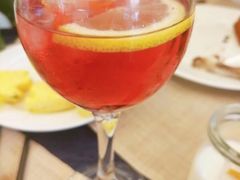 -东方红海鲜百汇(国际大厦店)