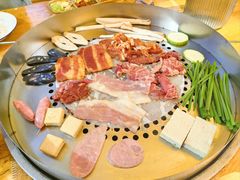 -陈叉子钢盆烤肉(中原万达店)