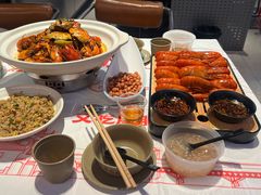 -肥肥虾庄·金牌油焖大虾(汉街SKP店)