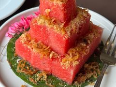 -Chom Cafe and Restaurant