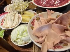 -沸炉重庆老火锅(军事博物馆店)