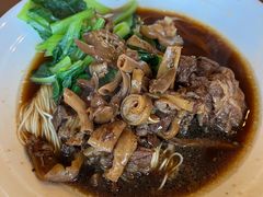 -杨阿六蒸缸羊肉面