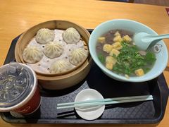 鲜肉小笼-回味鸭血粉丝汤(新城市广场店)