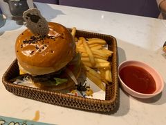 -水桶王国主题餐厅·聚会·生日派对·亲子活动·家庭套餐(亚龙湾希尔顿店)