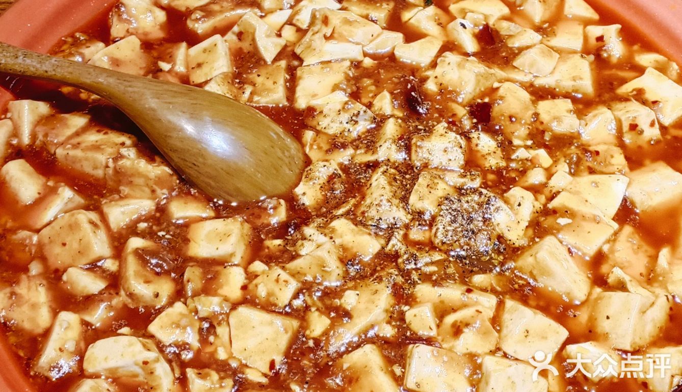 麻婆豆腐超级下饭，非常美味的水煮肉片。想吃川菜来这里[调皮]