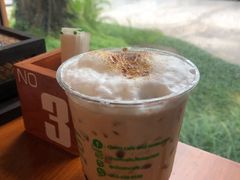 -Chom Cafe and Restaurant