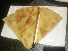 -靠山屯东北农家菜(八龙桥雅苑店)