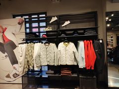 -NIKE品牌体验店(南京东路店)