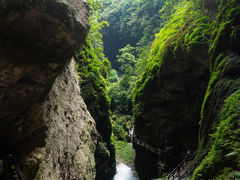 -龙水峡地缝景区