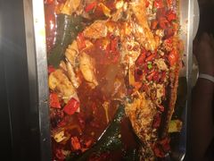 -鸣记脆皮烤鱼·海鲜烤鱼(三八广场店)