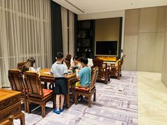 -大连星海皇冠假日酒店