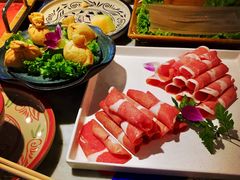 -尚尚仙·酸汤猪手·猪肚鸡火锅(华联万柳购物中心店)