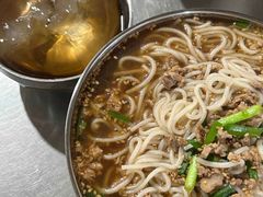 -正宗杨记普洱酸醋米线(总店)