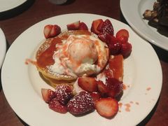 strawberry&nbsp;pancake-Pancakes on the rocks(Darling Harbour)