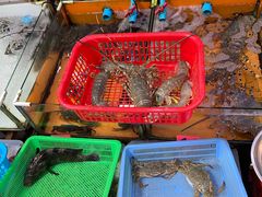 -拉威海鲜市场