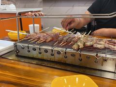 -哈尔滨小酒馆·鲜肉现穿自助烧烤(康新花园店)