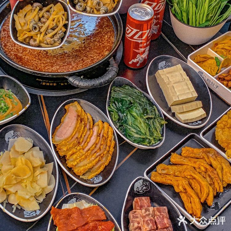 足足臭了三天三夜的螺狮粉火锅也太好吃了吧[色]