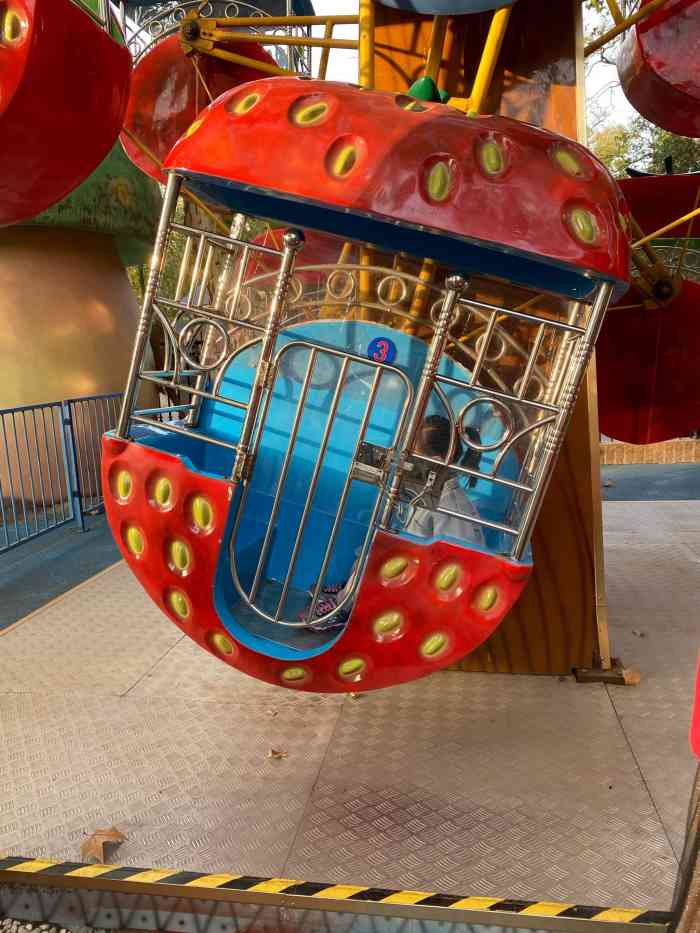 雨花台游乐园-"超级可爱的游乐园,建筑很有心,充满了童话.