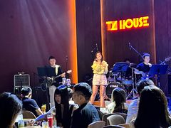-TZ House音乐现场(来福士中心店)