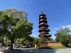-龙华寺