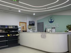 -鲸灵公元游泳中心